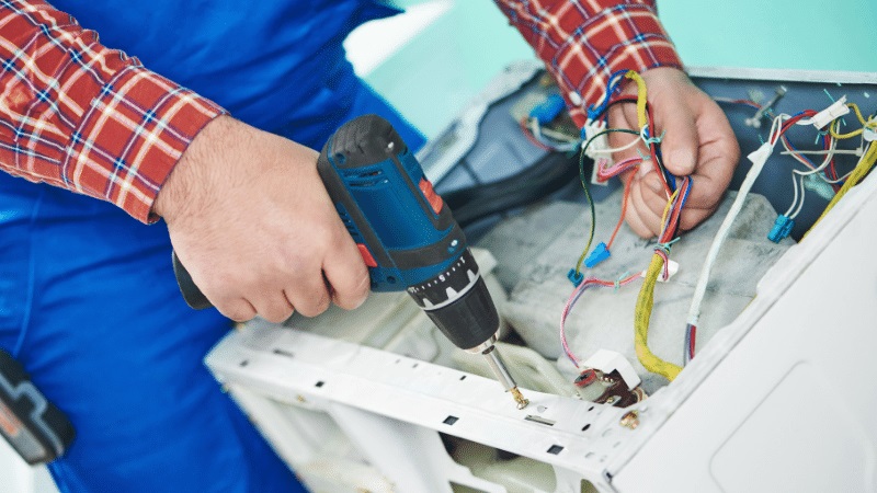 Saruhanlı Vaillant Vaillant çamaşır makinesi kart tamiri – Su almama arızası orijinal parça ile giderildi. - Teknik servis örneği